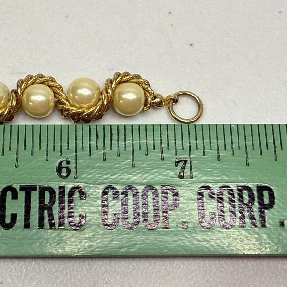Vintage Bracelet Art Deco Gold Tone Faux Pearl Scrolling Rope Chain 7 in Estate - Picture 6 of 6